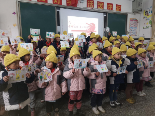 馬蘭戈尼學院與壹基金、快魚攜手送“溫暖”